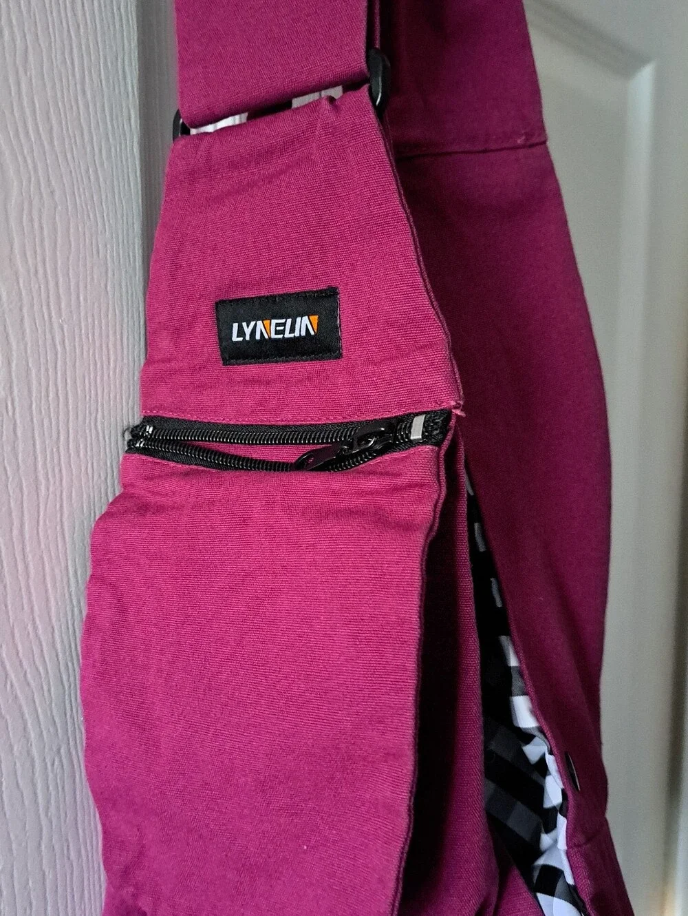 Magenta Crossbody DOG Travel Sling Bag with Black & White Gingham Lining